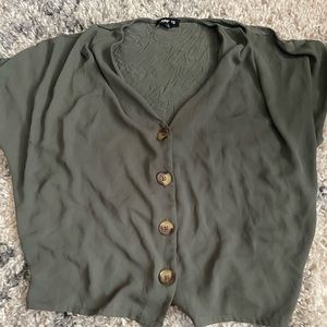 Green Express Cropped Button Up